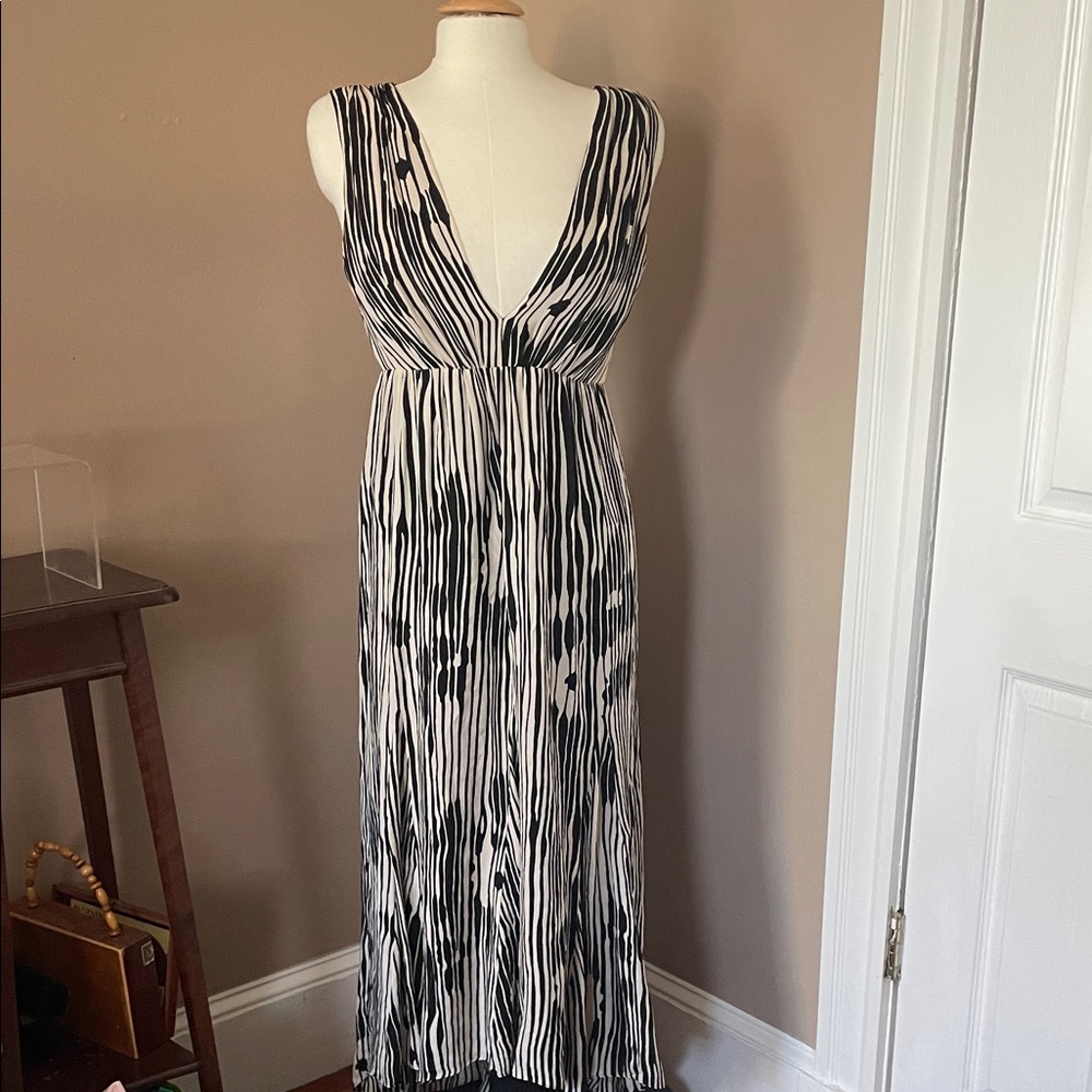 Alice +Olivia  Black and White silk Striped Maxi Dress